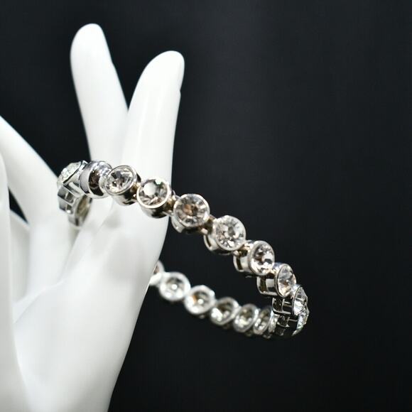 Clear Rhinestone Headlight Bracelet, Magnetic Clasp, 7 1/2 Inches - Picture 6 of 10